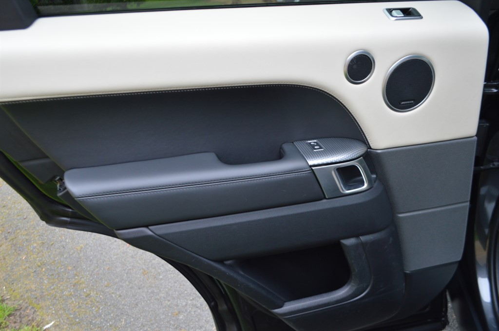 Used Land Rover Range Rover Sport 2018 for sale - 76276940: Photo 31