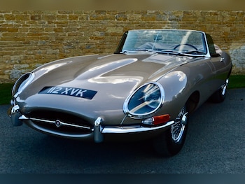 Used Jaguar E-Type 1962 for sale - 76027896: Photo