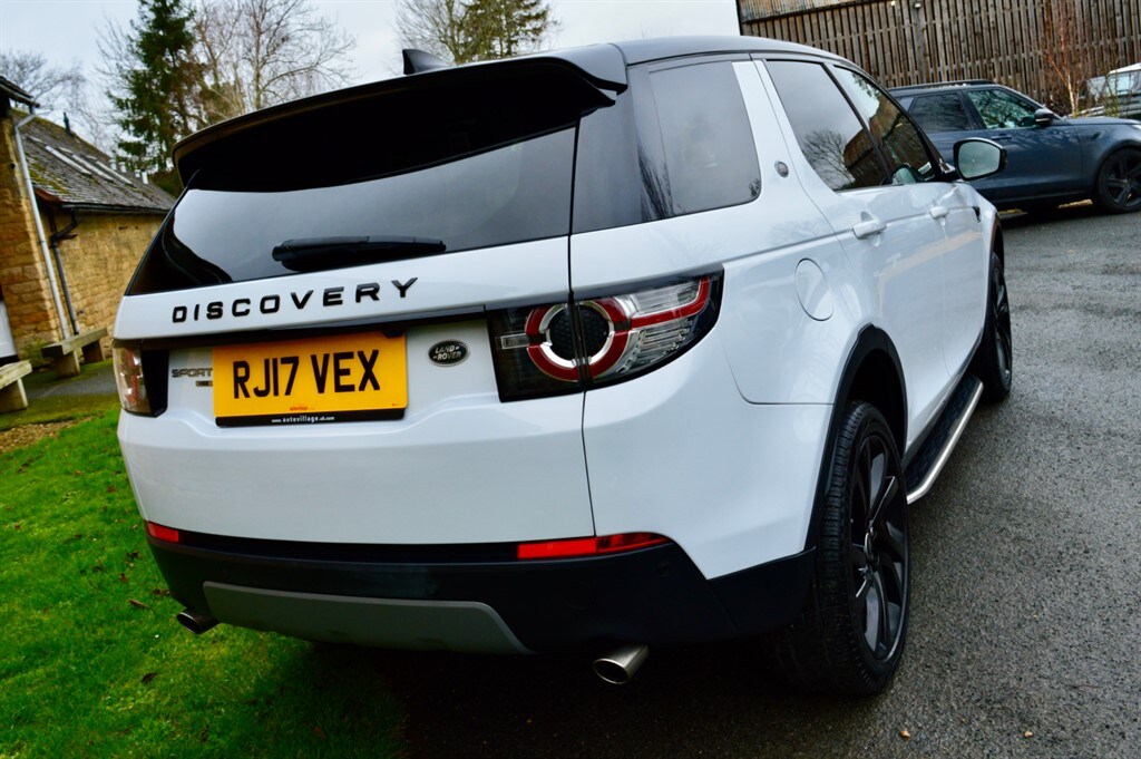 Used Land Rover Discovery Sport 2017 for sale - 77492937: Photo 11