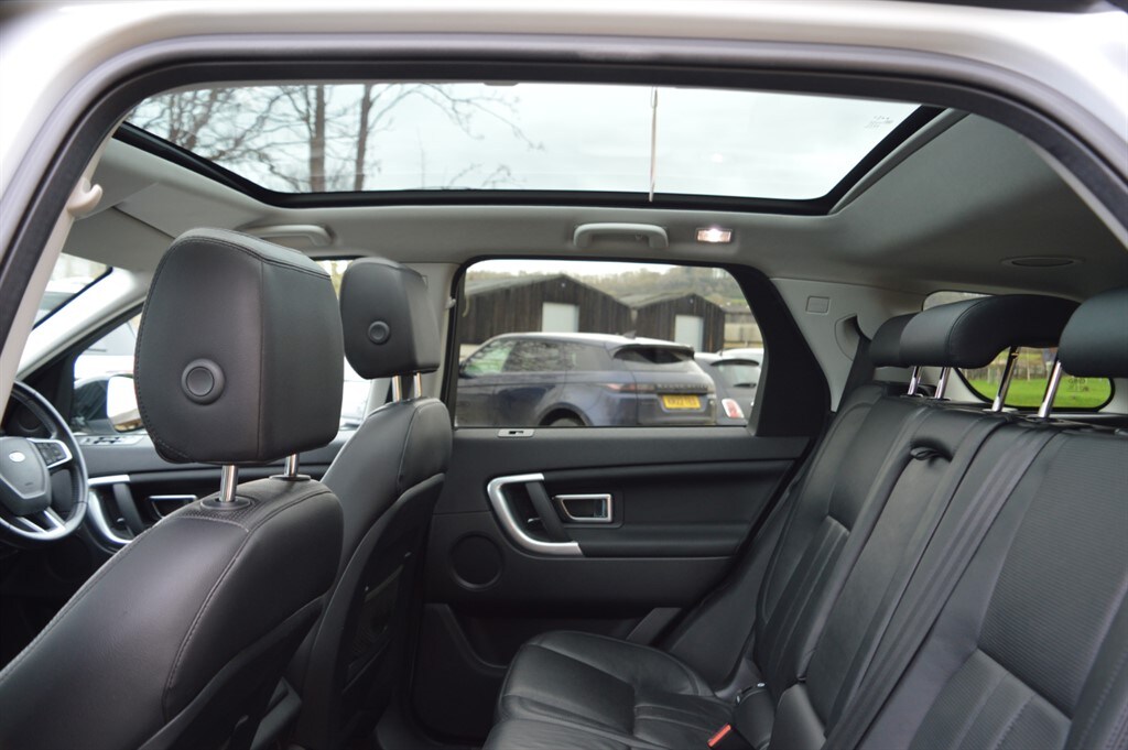 Used Land Rover Discovery Sport 2017 for sale - 77492937: Photo 20