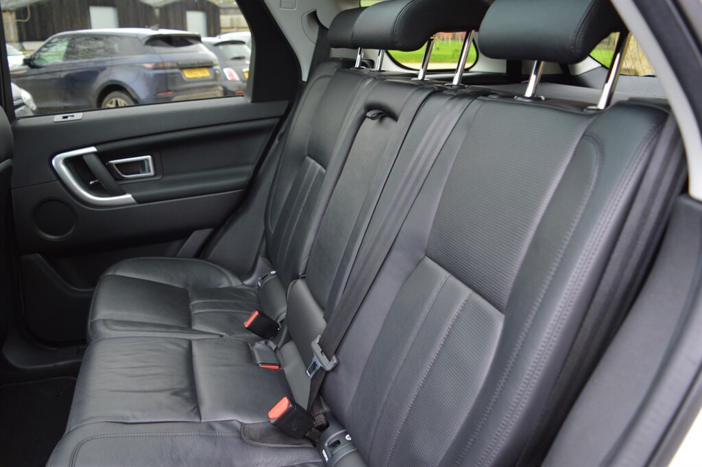 Used Land Rover Discovery Sport 2017 for sale - 77492937: Photo 21