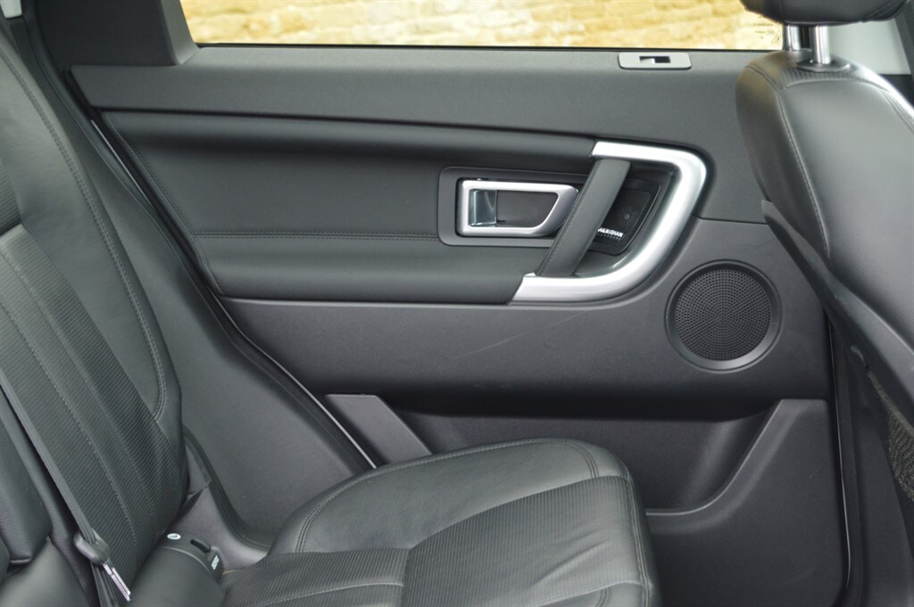 Used Land Rover Discovery Sport 2017 for sale - 77492937: Photo 27