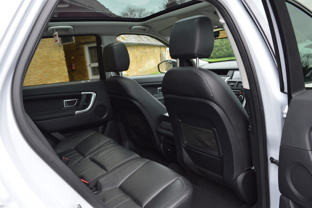 Used Land Rover Discovery Sport 2017 for sale - 77492937: Photo 29