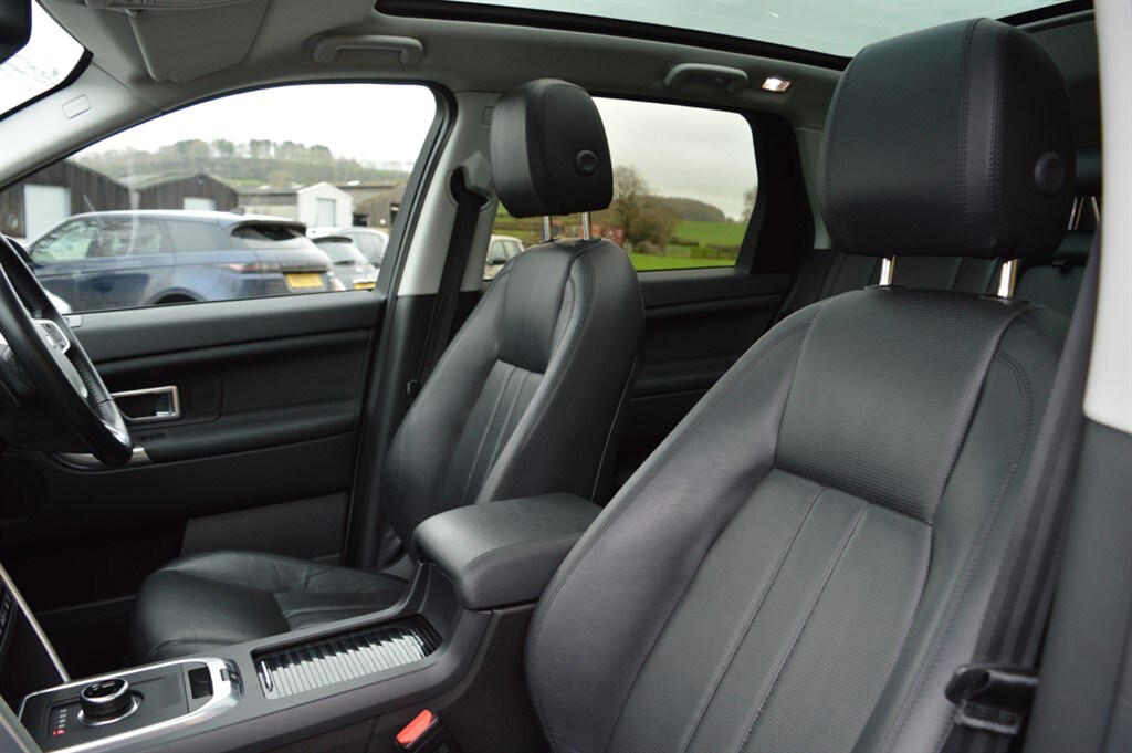 Used Land Rover Discovery Sport 2017 for sale - 77492937: Photo 57