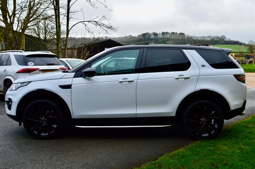 Used Land Rover Discovery Sport 2017 for sale - 77492937: Photo 8