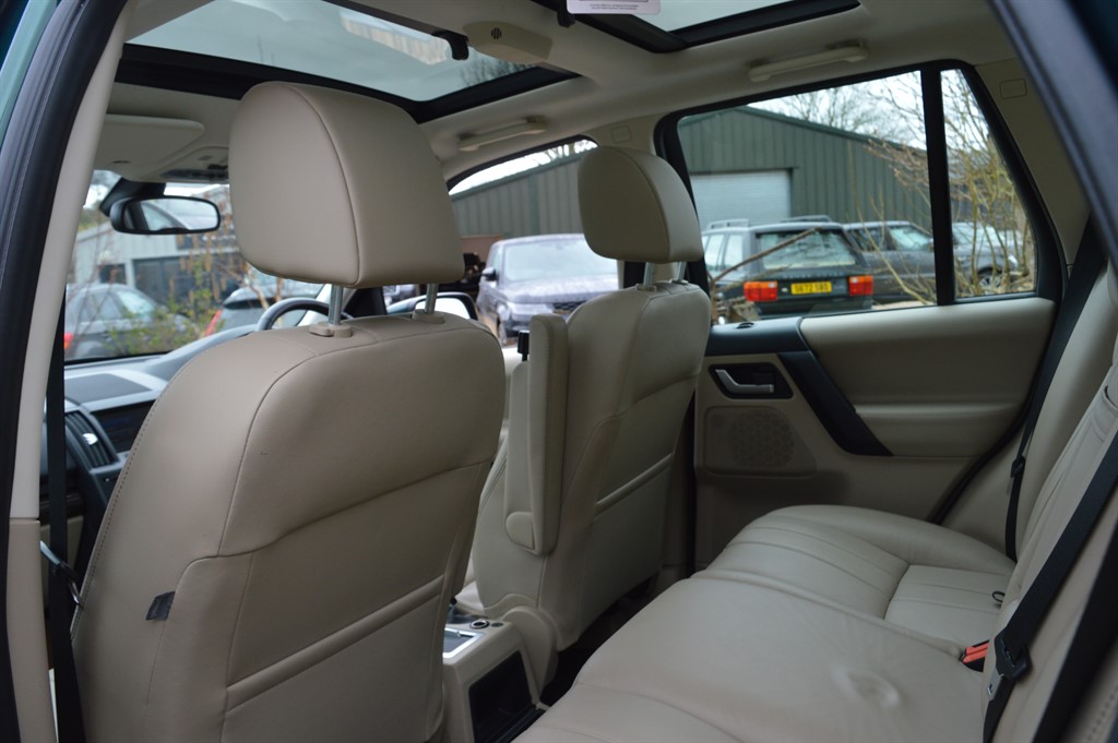 Used Land Rover Freelander 2011 for sale - 78049942: Photo 26