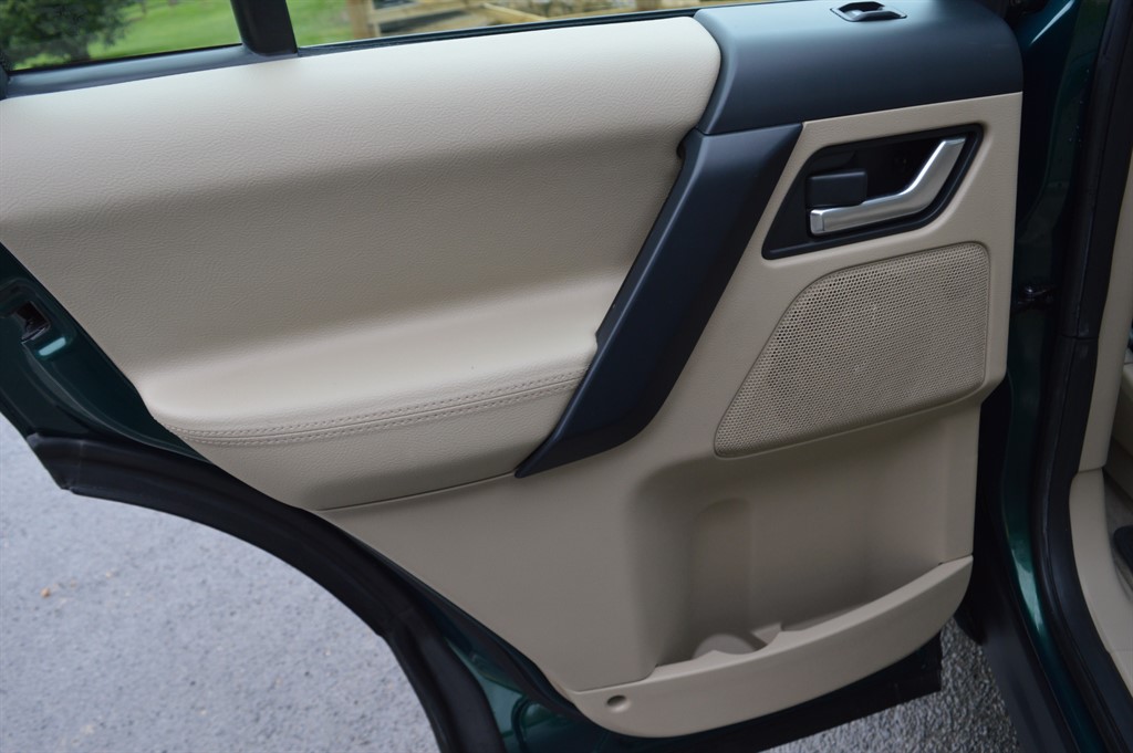 Used Land Rover Freelander 2011 for sale - 78049942: Photo 37