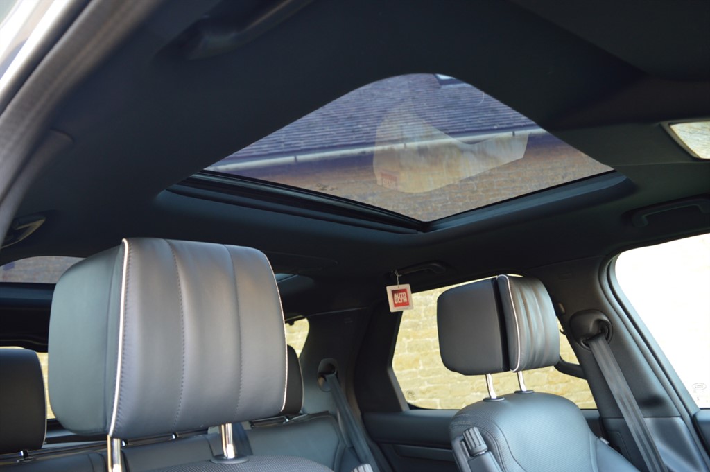 Used Land Rover Discovery 2019 for sale - 76696728: Photo 71