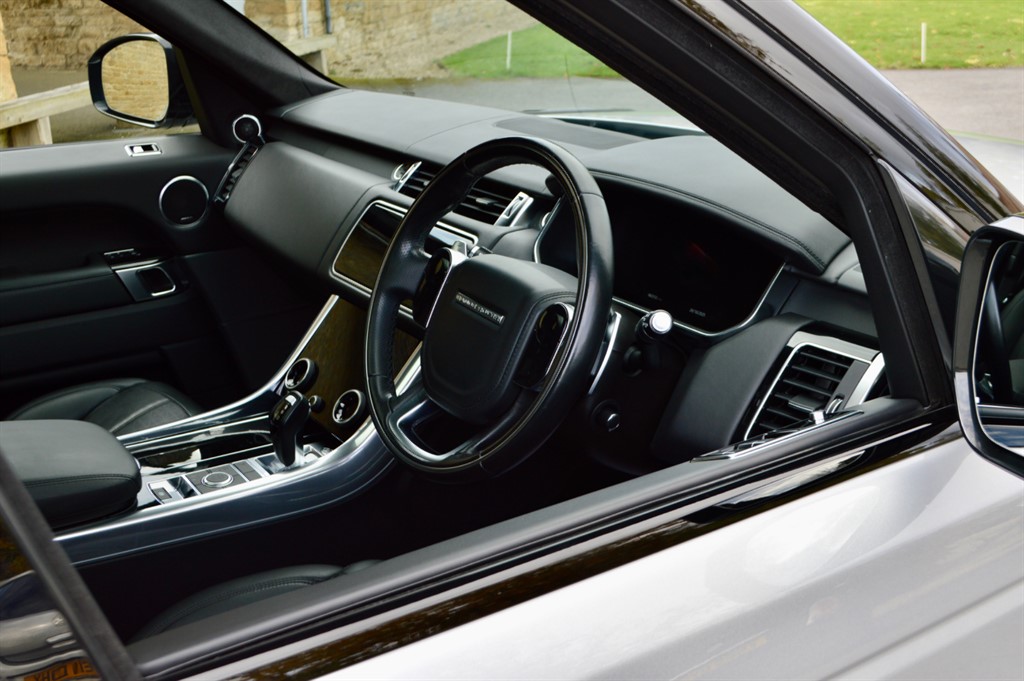 Used Land Rover Range Rover Sport 2018 for sale - 76393800: Photo 19