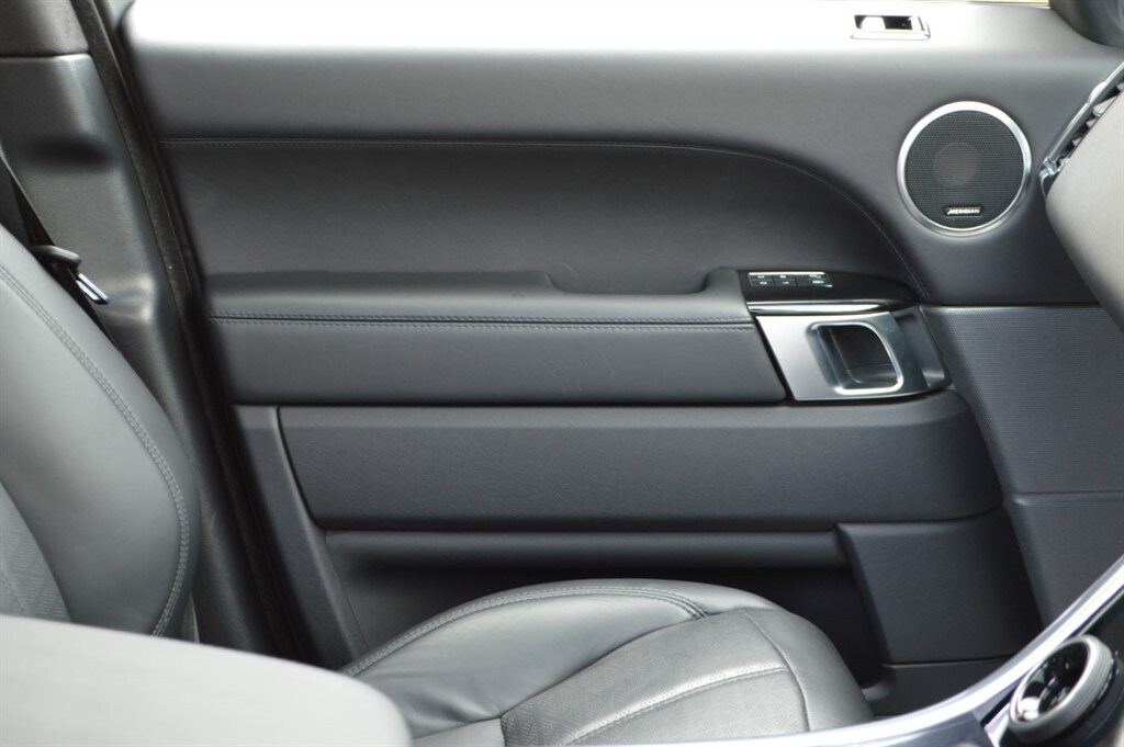 Used Land Rover Range Rover Sport 2018 for sale - 76393800: Photo 33