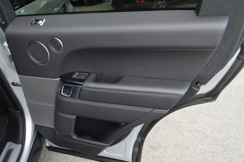 Used Land Rover Range Rover Sport 2018 for sale - 76393800: Photo 36