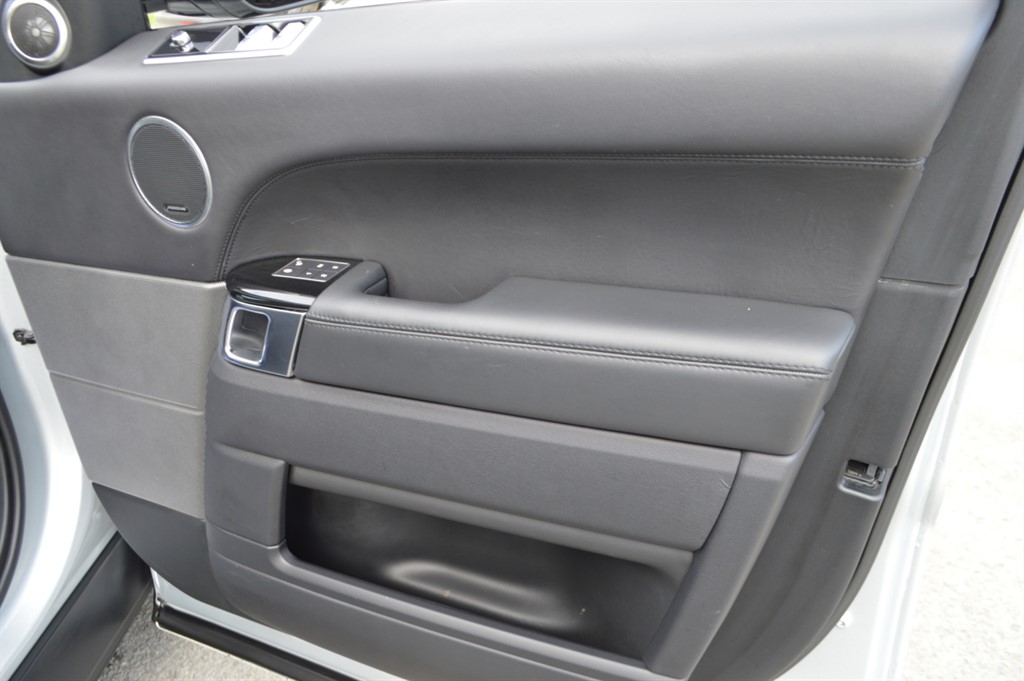 Used Land Rover Range Rover Sport 2018 for sale - 76393800: Photo 37