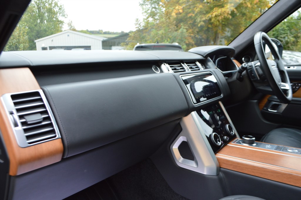 Used Land Rover Range Rover 2019 for sale - 76255127: Photo 17
