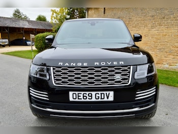 Used Land Rover Range Rover 2019 for sale - 76255127: Photo 2