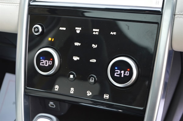 Used Land Rover Discovery Sport 2022 for sale - 76196229: Photo 26