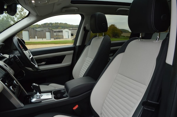 Used Land Rover Discovery Sport 2022 for sale - 76196229: Photo 43