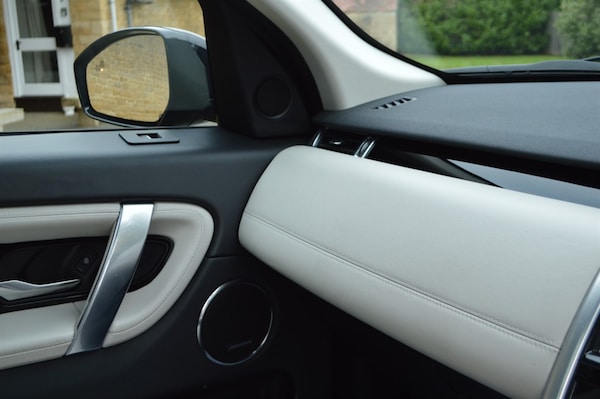 Used Land Rover Discovery Sport 2022 for sale - 76196229: Photo 54