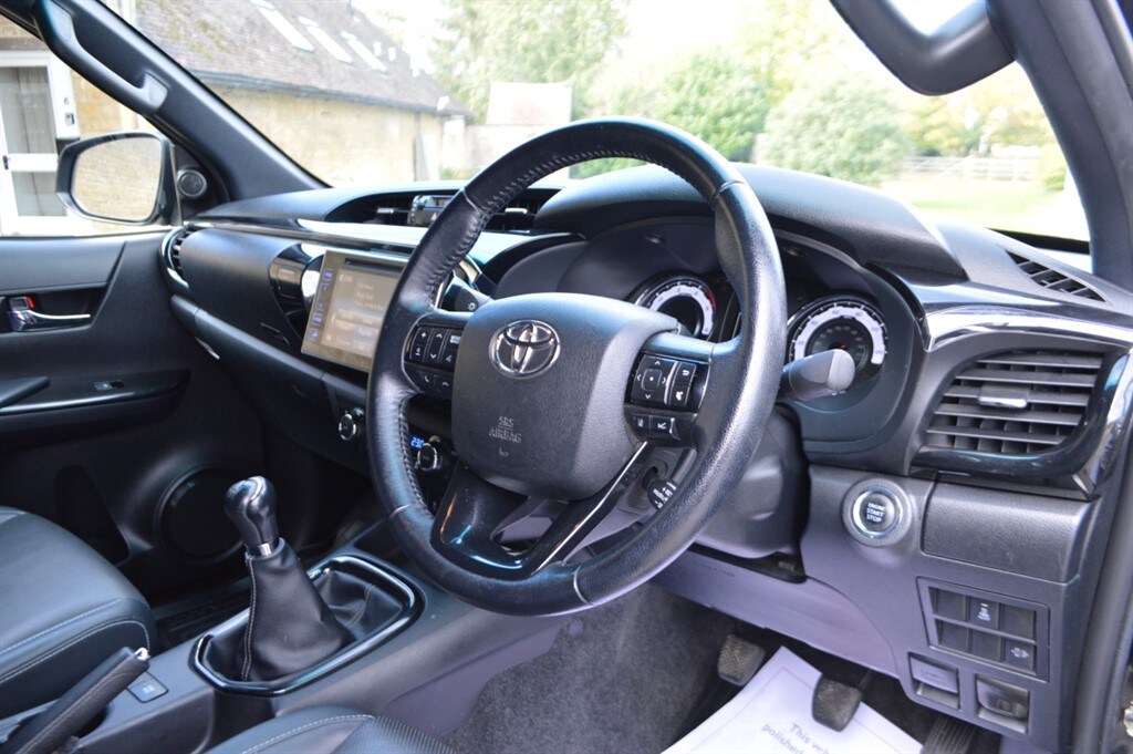 Used Toyota Hilux 2020 for sale - 76390312: Photo 17