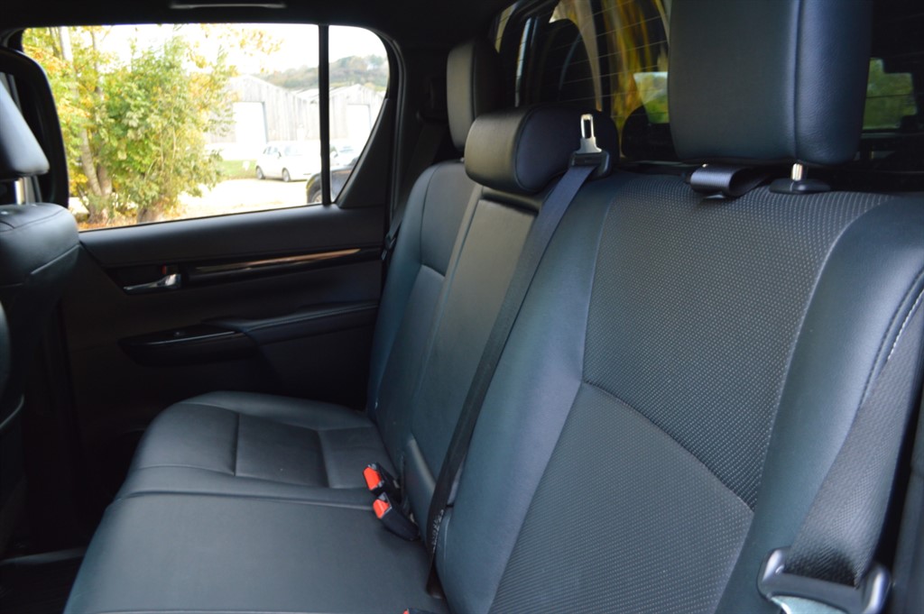 Used Toyota Hilux 2020 for sale - 76390312: Photo 20