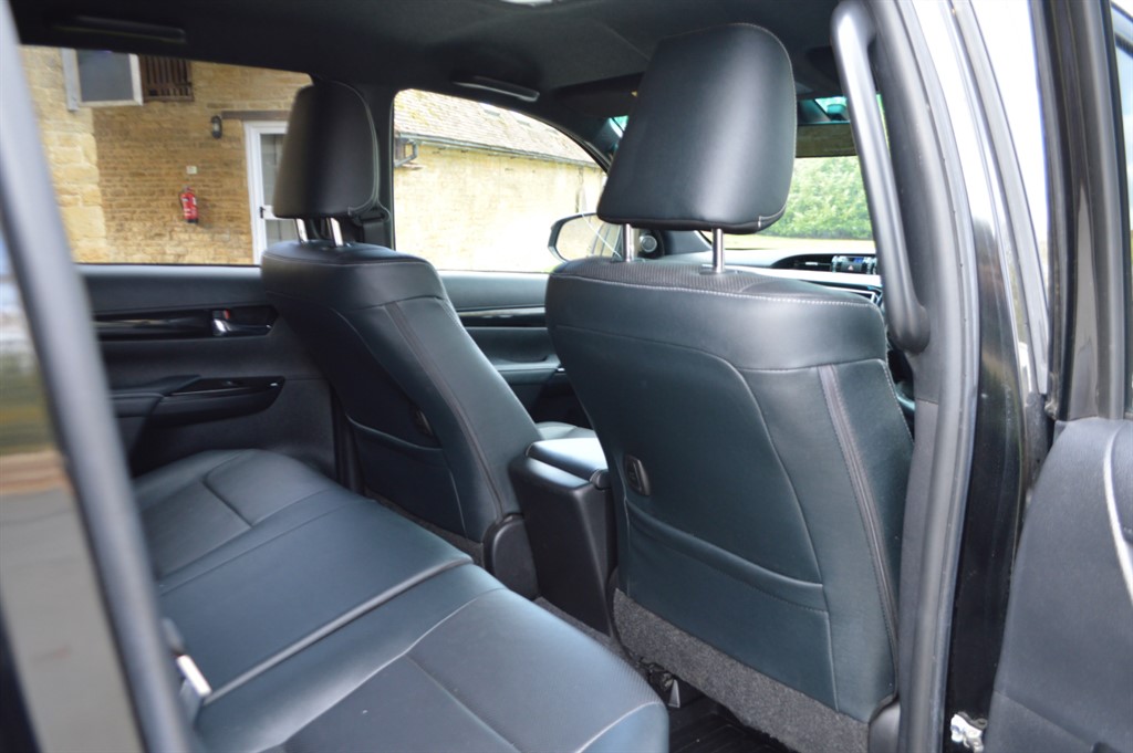 Used Toyota Hilux 2020 for sale - 76390312: Photo 27