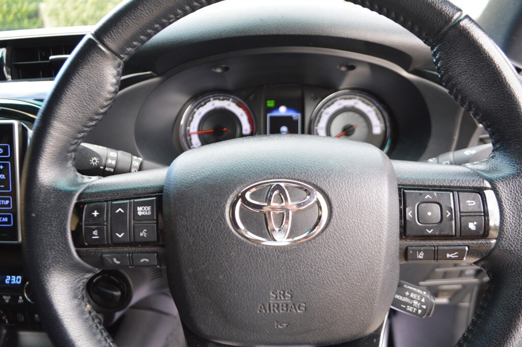 Used Toyota Hilux 2020 for sale - 76390312: Photo 40