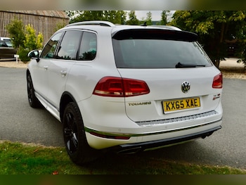 Used Volkswagen Touareg 2015 for sale - 75570883: Photo