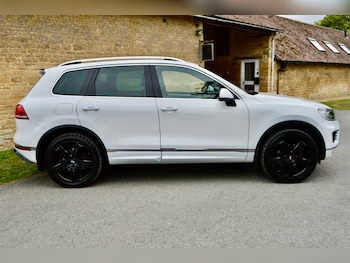 Used Volkswagen Touareg 2015 for sale - 75570883: Photo