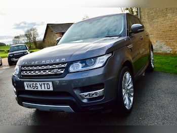 Used Land Rover Range Rover Sport 2016 for sale - 77526451: Photo
