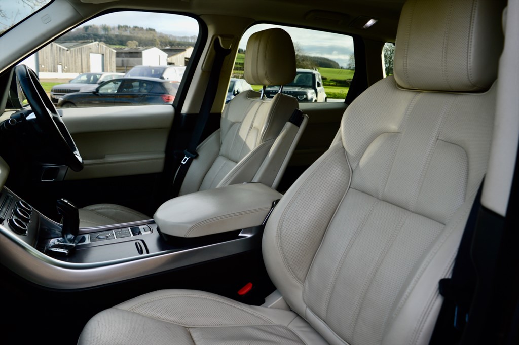 Used Land Rover Range Rover Sport 2016 for sale - 77526451: Photo 41