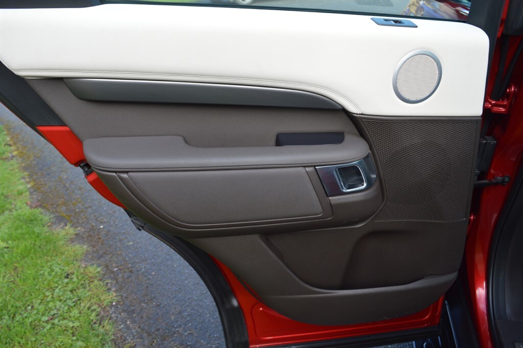 Used Land Rover Discovery 2017 for sale - 77841876: Photo 37