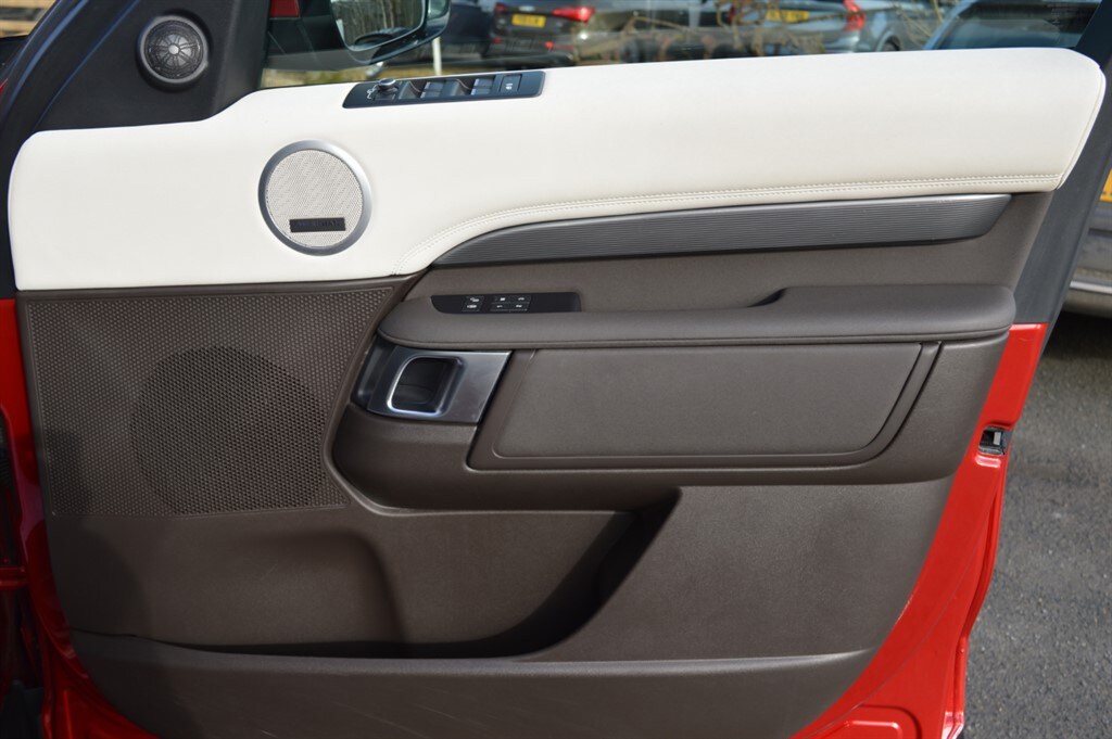 Used Land Rover Discovery 2017 for sale - 77841876: Photo 39