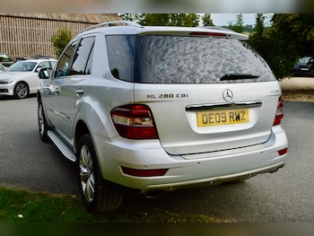 Used Mercedes-Benz M-Class 2009 for sale - 75571542: Photo