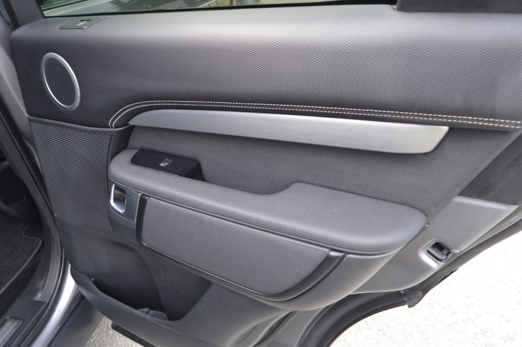 Used Land Rover Discovery 2021 for sale - 75984956: Photo 32