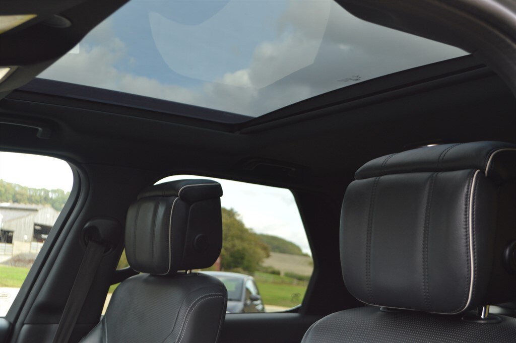 Used Land Rover Discovery 2021 for sale - 75984956: Photo 51