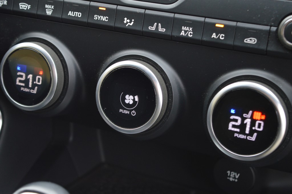 Used Jaguar E-Pace 2018 for sale - 77079316: Photo 26