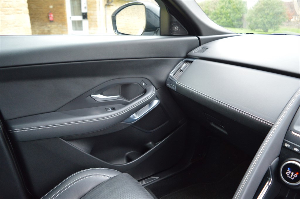 Used Jaguar E-Pace 2018 for sale - 77079316: Photo 49