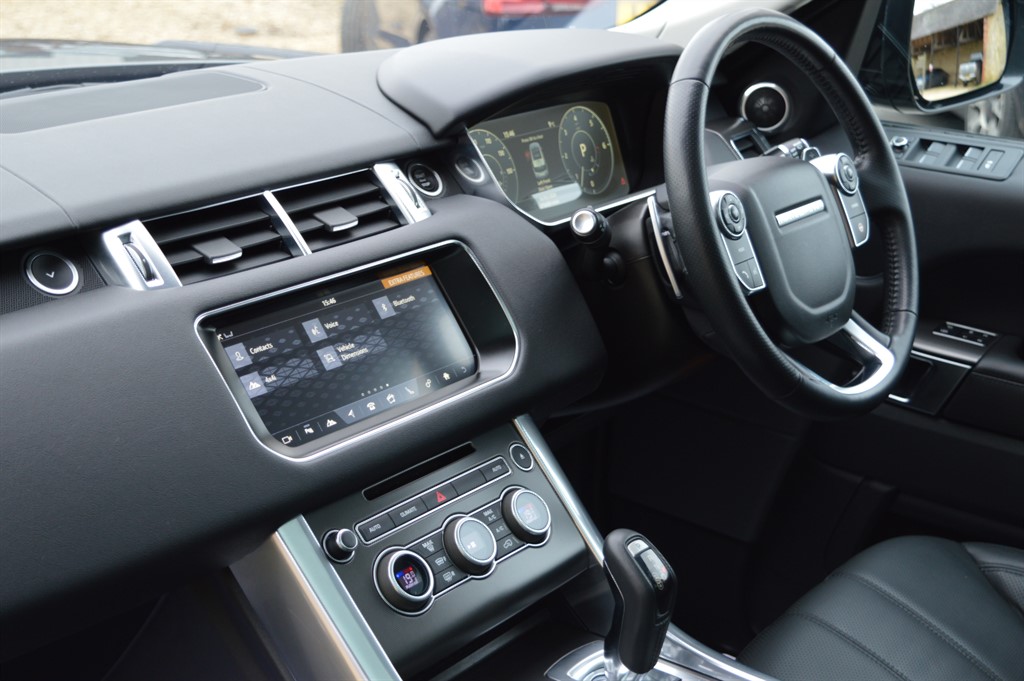 Used Land Rover Range Rover Sport 2017 for sale - 77934830: Photo 16