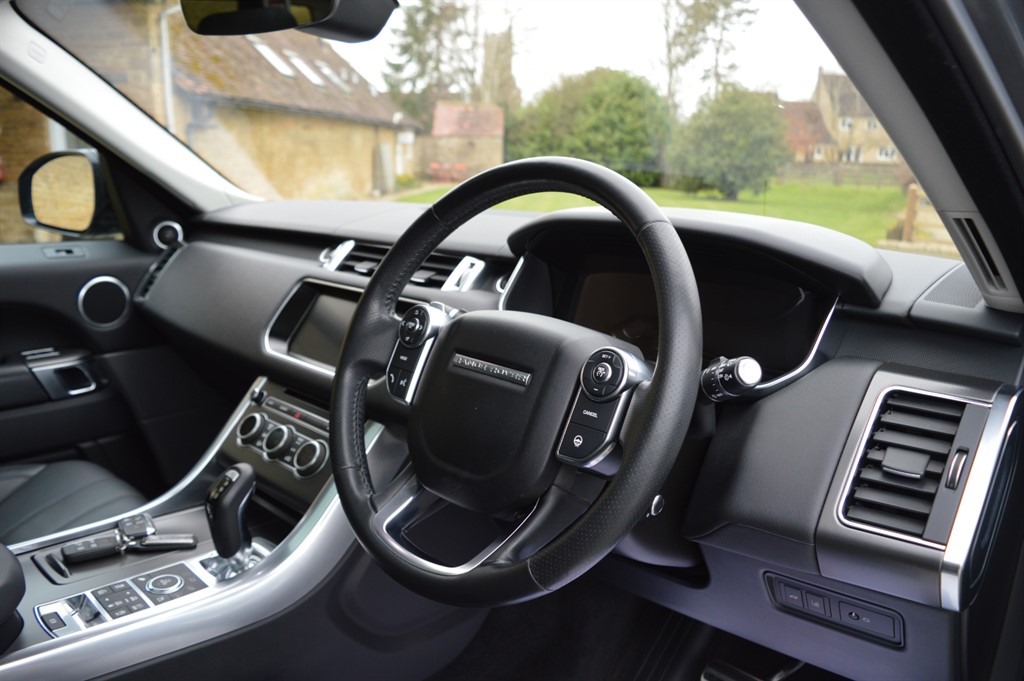 Used Land Rover Range Rover Sport 2017 for sale - 77934830: Photo 19