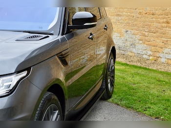 Used Land Rover Range Rover Sport 2017 for sale - 77934830: Photo