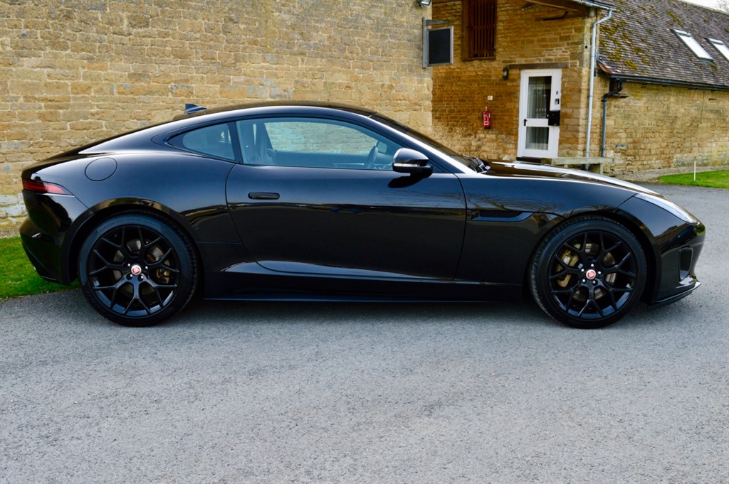 Used Jaguar F-Type 2017 for sale - 77771525: Photo 12
