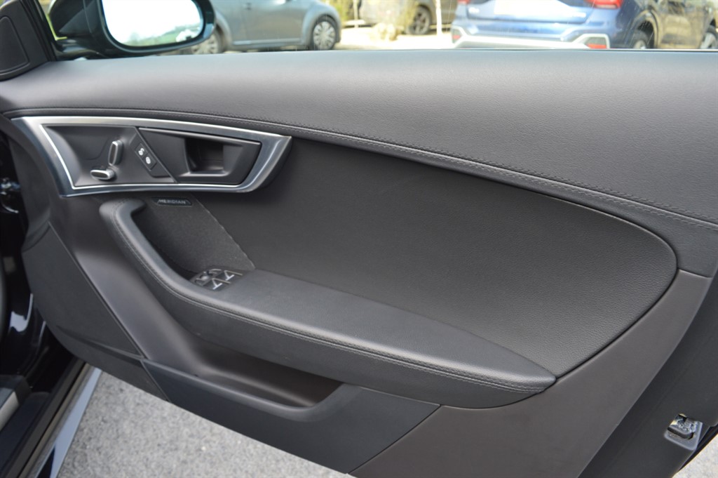 Used Jaguar F-Type 2017 for sale - 77771525: Photo 23