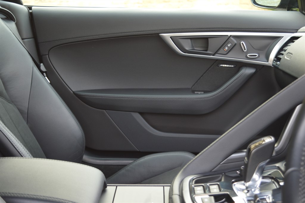 Used Jaguar F-Type 2017 for sale - 77771525: Photo 24