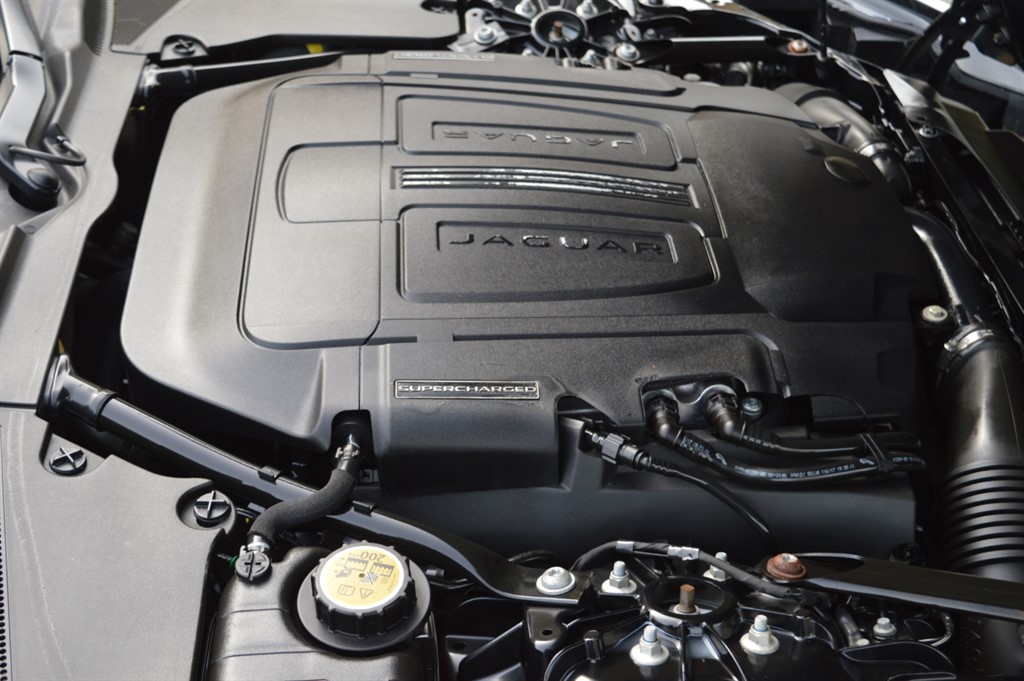 Used Jaguar F-Type 2017 for sale - 77771525: Photo 25