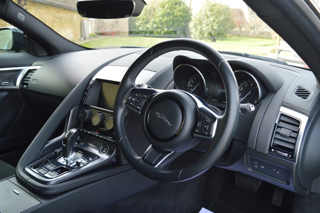 Used Jaguar F-Type 2017 for sale - 77771525: Photo 45