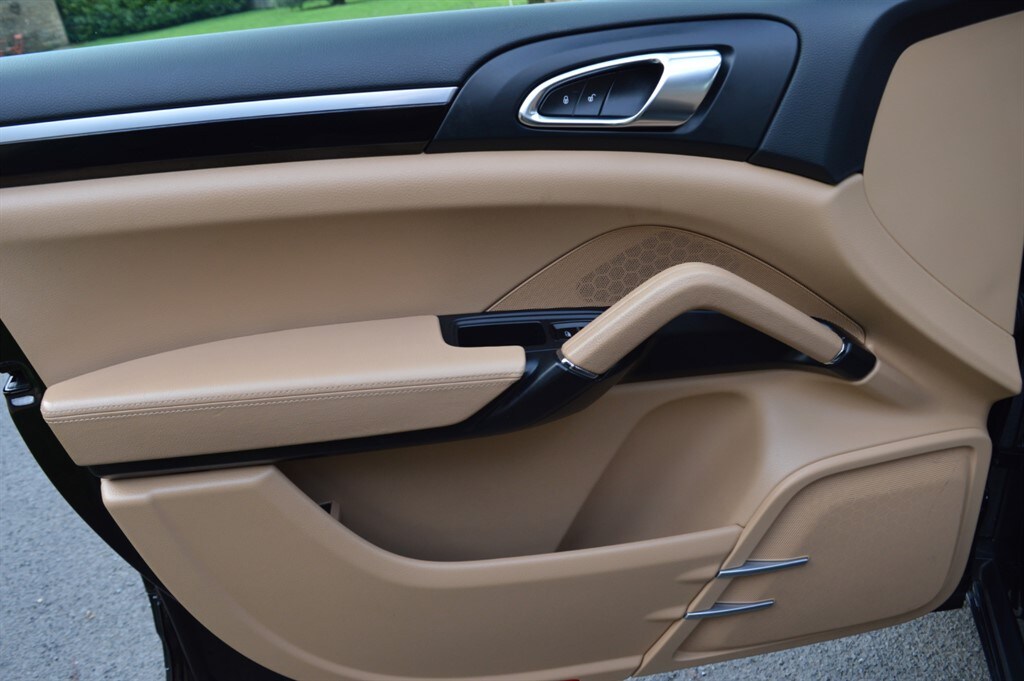 Used Porsche Cayenne 2014 for sale - 77492927: Photo 27