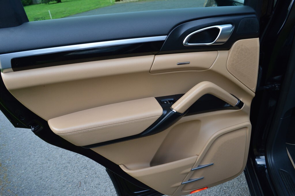 Used Porsche Cayenne 2014 for sale - 77492927: Photo 28