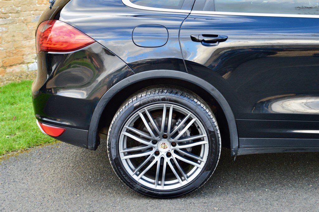 Used Porsche Cayenne 2014 for sale - 77492927: Photo 33