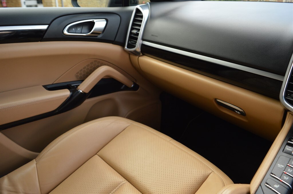 Used Porsche Cayenne 2014 for sale - 77492927: Photo 42