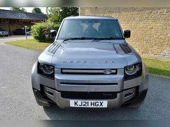 Used Land Rover Defender 110 2021 for sale - 75571190: Photo