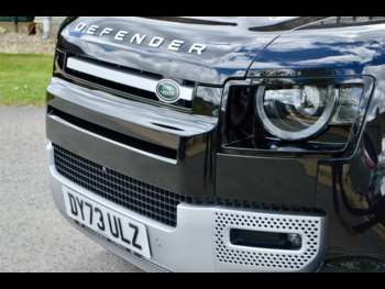 Used Land Rover Defender 110 2024 for sale - 74402565: Photo